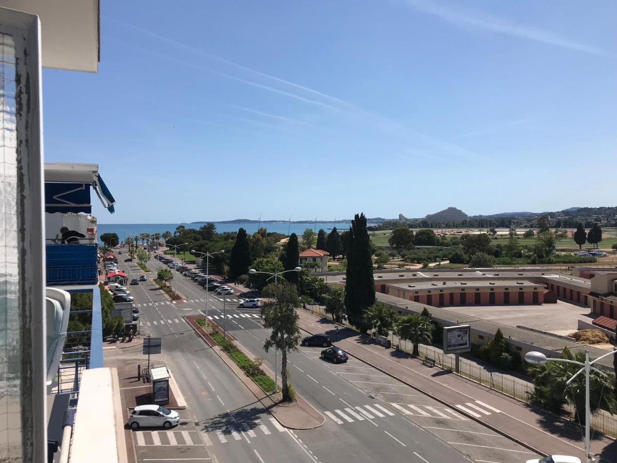 Plage Et Hippodrome Кань-сюр-Мер Екстер'єр фото